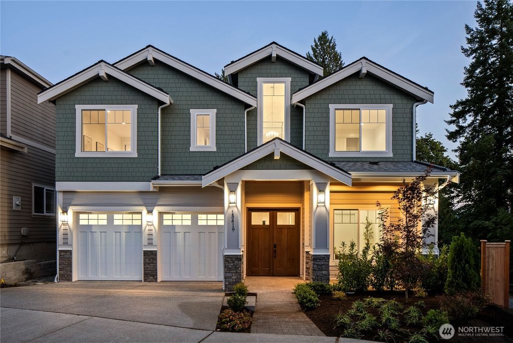 Photo of 15419 NE 106th Street, Redmond, WA 98052 (MLS # 2431278)