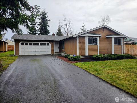 Photo of 21707 49th Avenue Ct E, Spanaway, WA 98387 (MLS # 2477319)