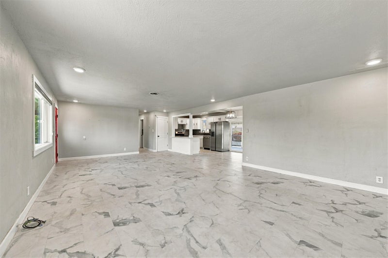 857 N Vista Drive