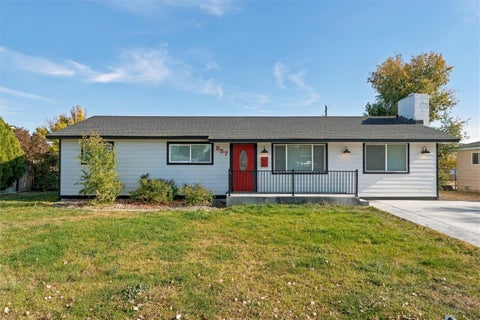Photo of 857 N Vista Drive, Moses Lake, WA 98837 (MLS # 2595693)