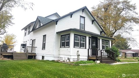 Photo of 1113 S County Road, Warden, WA 98857 (MLS # 2451271)