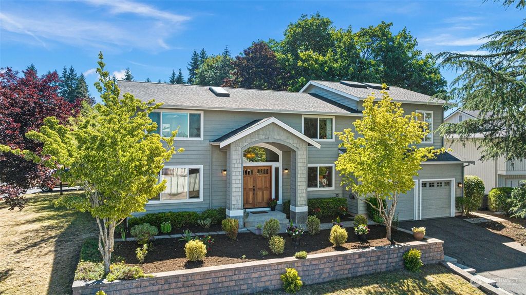 Photo of 14268 128th Avenue NE, Kirkland, WA 98034 (MLS # 2152154)