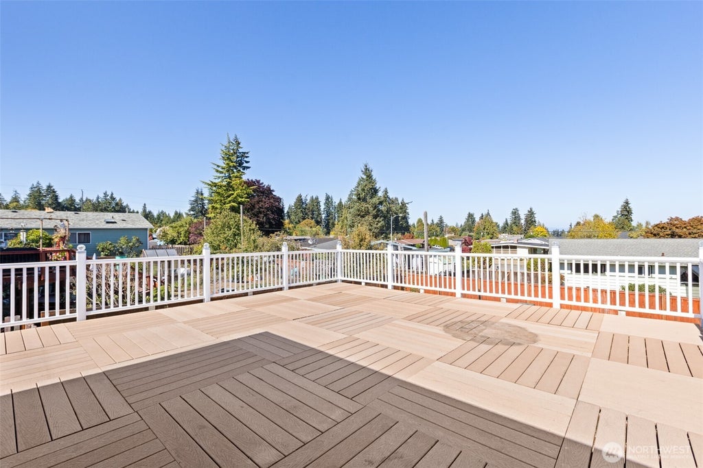 Photo of 213 W Park Avenue, Port Angeles, WA 98362 (MLS # 2584322)