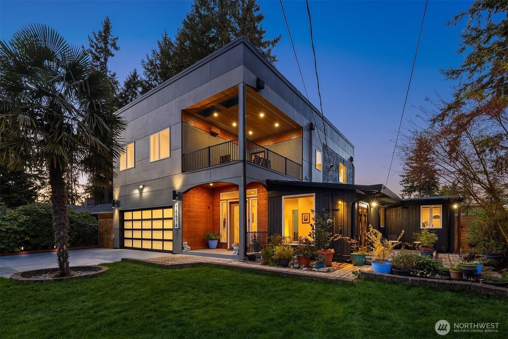 Photo of 14614 SE 20th Street, Bellevue, WA 98007 (MLS # 2512946)