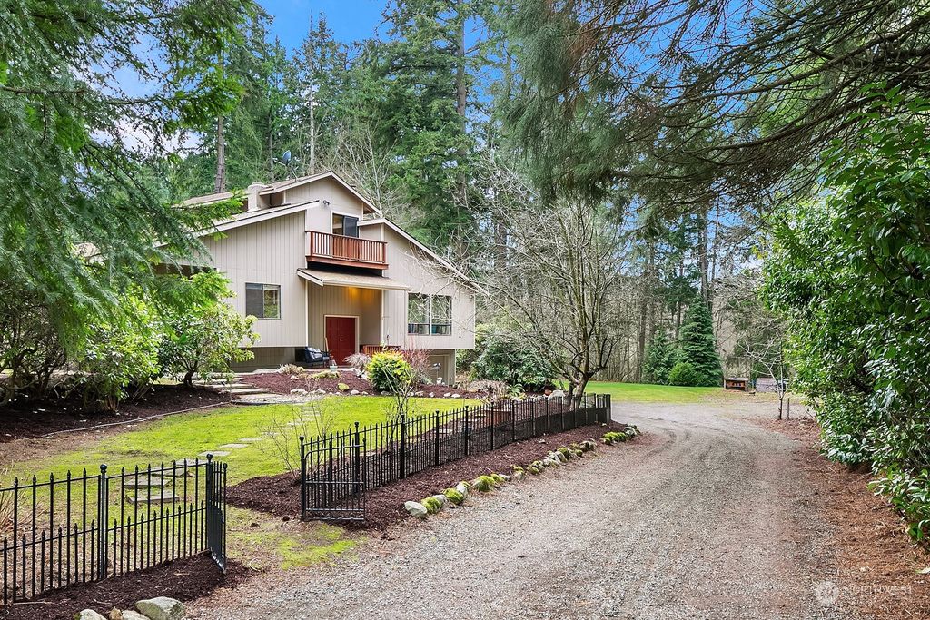 Photo of 35313 42nd Avenue S, Auburn, WA 98001 (MLS # 2034384)
