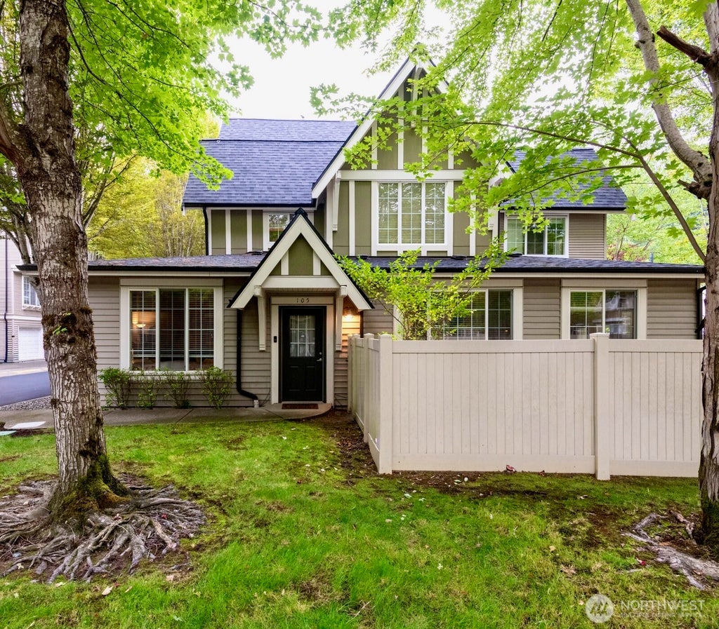Photo of 18282 NE 97th Way #105, Redmond, WA 98052 (MLS # 2580535)