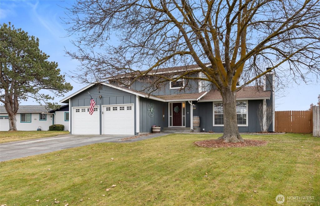 Photo of 234 N Manzanita Street, Moses Lake, WA 98837 (MLS # 2480860)