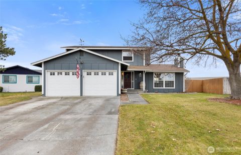 Photo of 234 N Manzanita Street, Moses Lake, WA 98837 (MLS # 2480860)