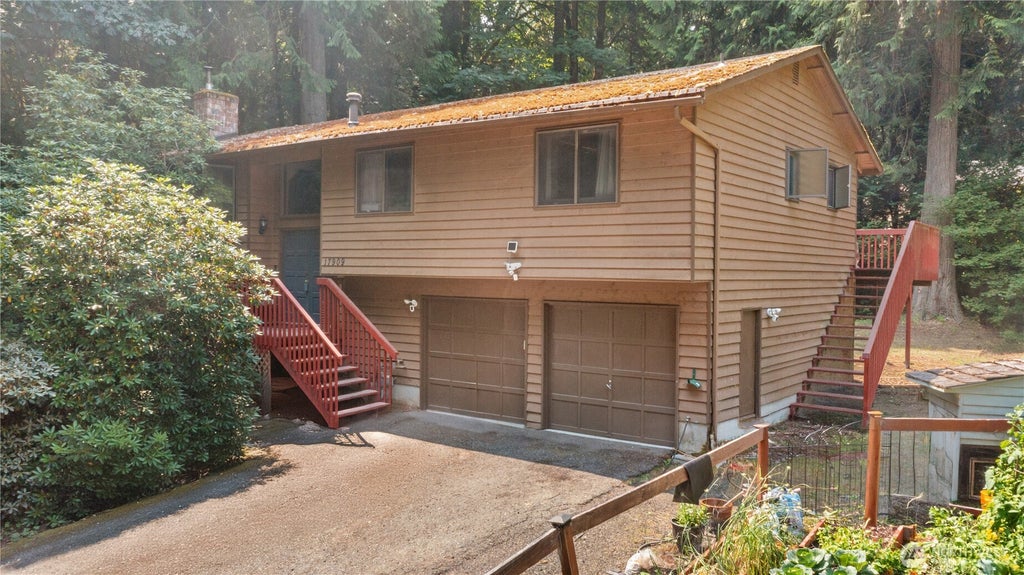 Photo of 17909 230th Avenue NE, Woodinville, WA 98077 (MLS # 2565640)
