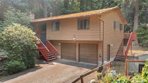 Photo of 17909 230th Avenue NE, Woodinville, WA 98077 (MLS # 2565640)