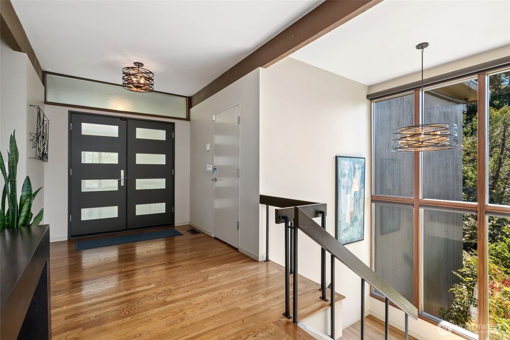 Photo of 2019 Killarney Way, Bellevue, WA 98004 (MLS # 2409710)