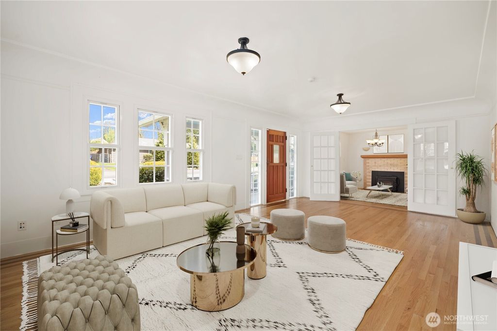 Photo of 12245 20th Avenue S, Seattle, WA 98168 (MLS # 2368247)