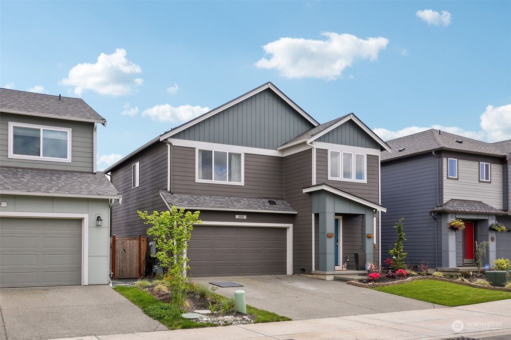Photo of 1338 Cascade Street, Sultan, WA 98294 (MLS # 2235664)
