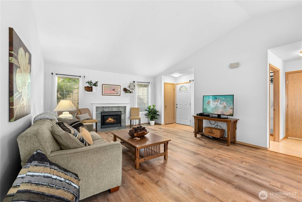 Photo of 11416 SE 228th Place, Kent, WA 98031 (MLS # 2421238)