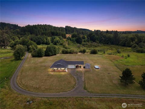 Photo of 185 Lilly Wheaton Road, Raymond, WA 98577 (MLS # 2559867)