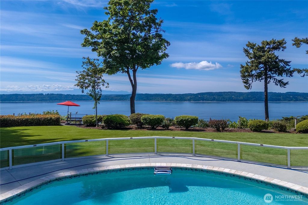 Photo of Mukilteo, WA 98275 (MLS # 2528561)