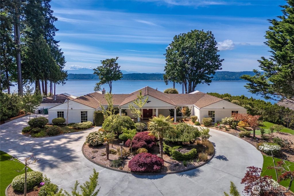 Photo of Mukilteo, WA 98275 (MLS # 2528561)