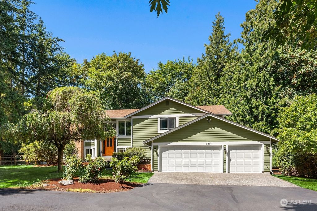 Photo of 2215 201st Avenue SE, Sammamish, WA 98075 (MLS # 2265602)