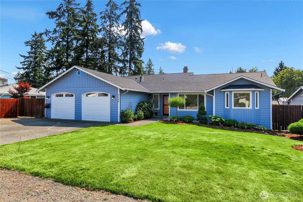 Photo of 1108 118th Place SE, Everett, WA 98208 (MLS # 2573937)