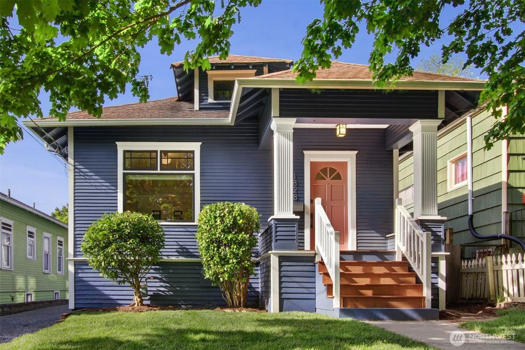 Photo of 1828 N 53rd Street, Seattle, WA 98103 (MLS # 2368666)