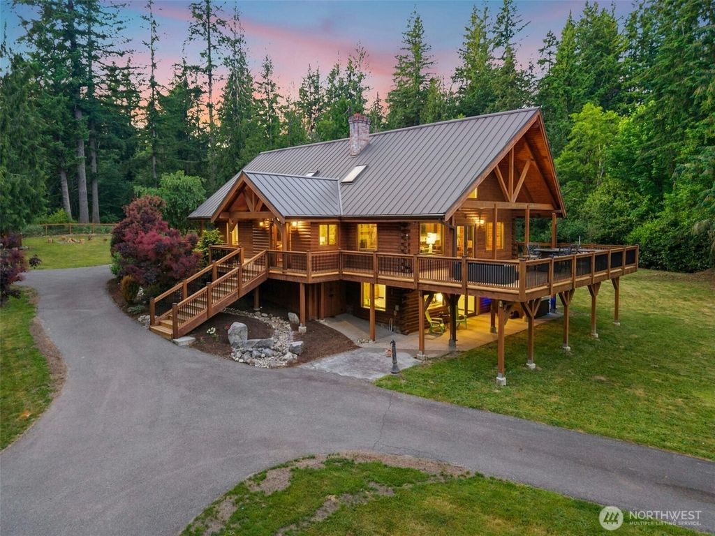 Photo of 19701 236th Avenue SE, Maple Valley, WA 98038 (MLS # 2392040)