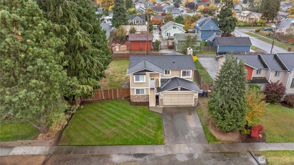 Photo of 1024 S 59th Street, Tacoma, WA 98408 (MLS # 2458992)