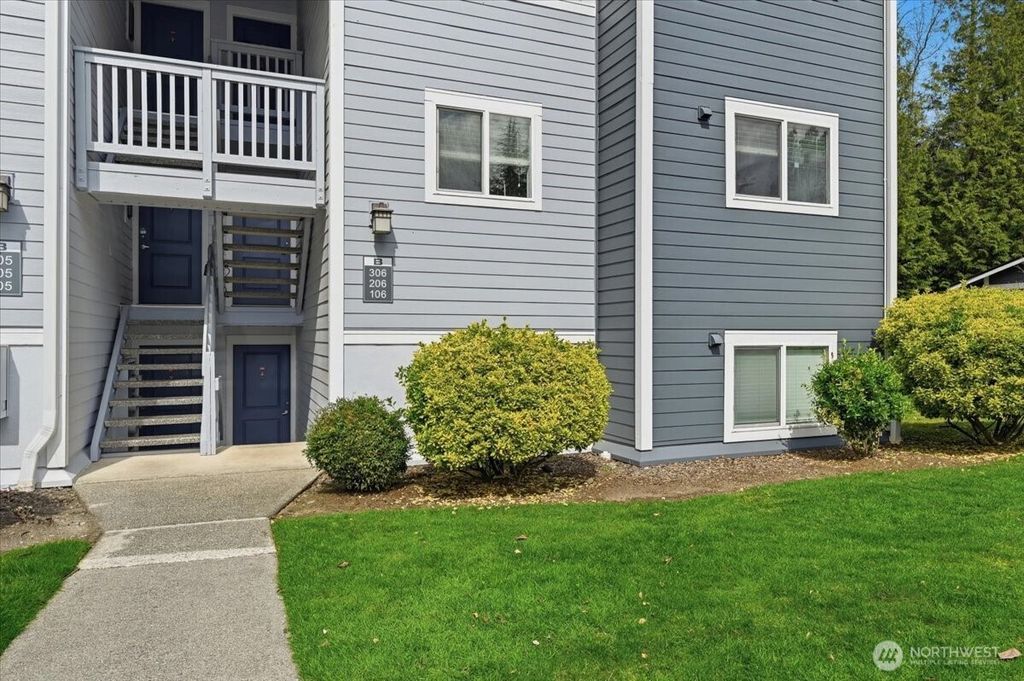 Photo of 14006 NE 181st Place #B106, Woodinville, WA 98072 (MLS # 2506688)