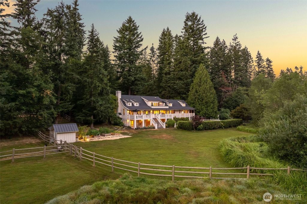 Photo of 21819 SE 13th Place, Sammamish, WA 98075 (MLS # 2440888)