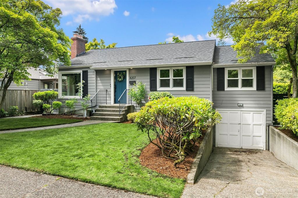 Photo of 8207 39th Avenue NE, Seattle, WA 98115 (MLS # 2362900)