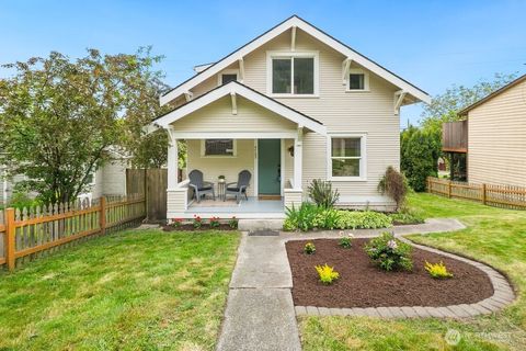 Photo of 4705 S 4th Avenue, Everett, WA 98203 (MLS # 2520135)