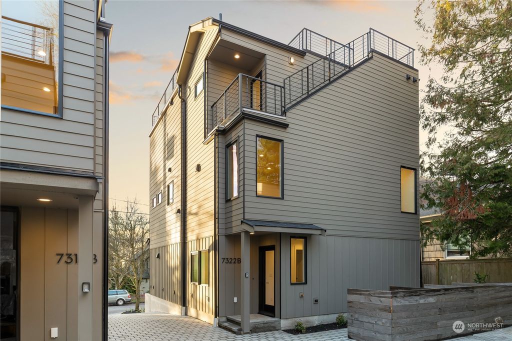 Photo of 7322 B 16th Avenue NW #5, Seattle, WA 98117 (MLS # 2200923)