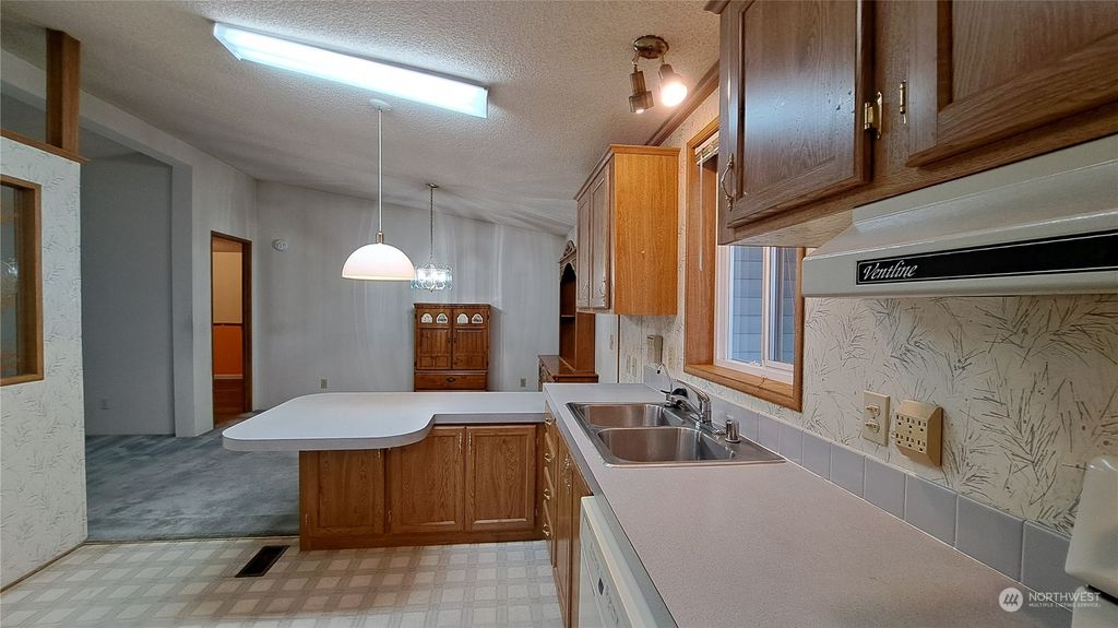 Photo of 27409 149th Avenue SE, Kent, WA 98042 (MLS # 2319360)