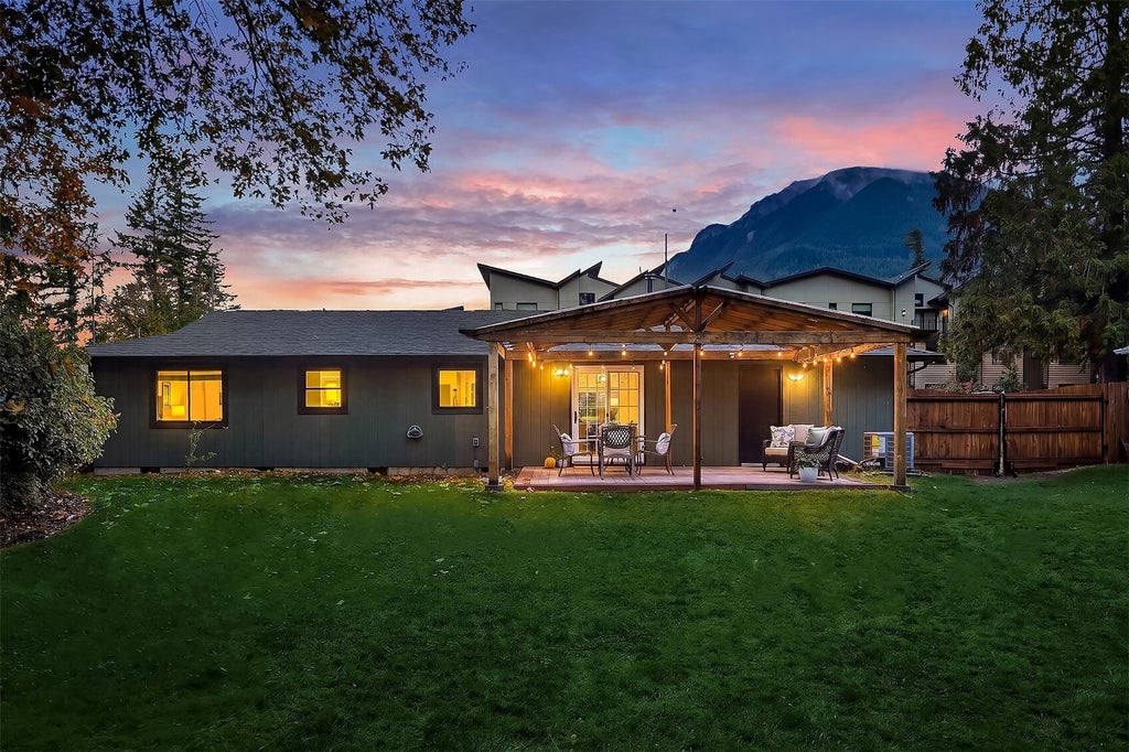 Photo of 43607 SE 136 Street, North Bend, WA 98045 (MLS # 2599213)