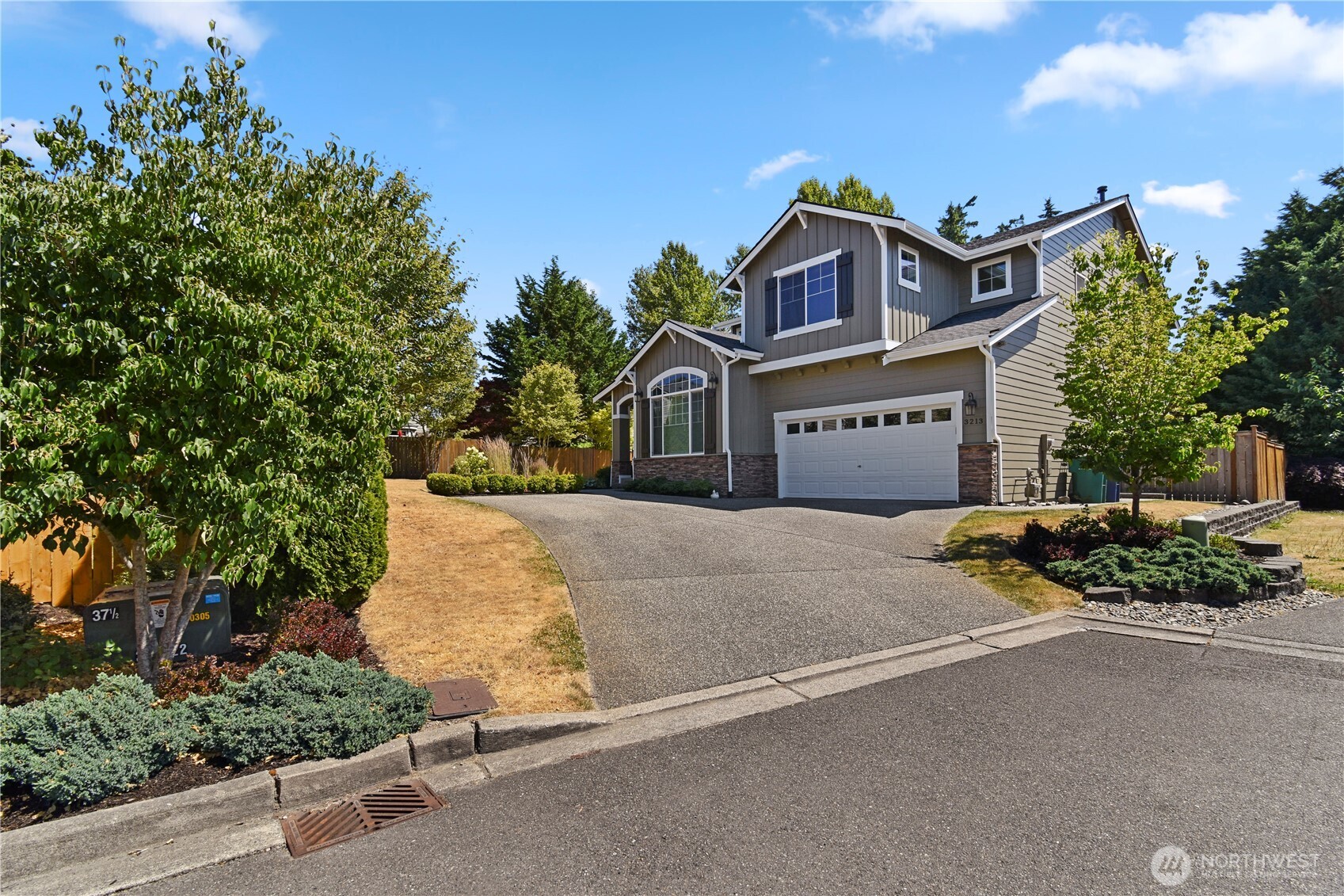 3213 78th Avenue NE