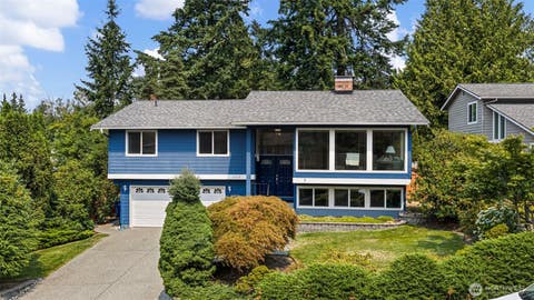 Photo of 12818 NE 111th Place, Kirkland, WA 98033 (MLS # 2565429)