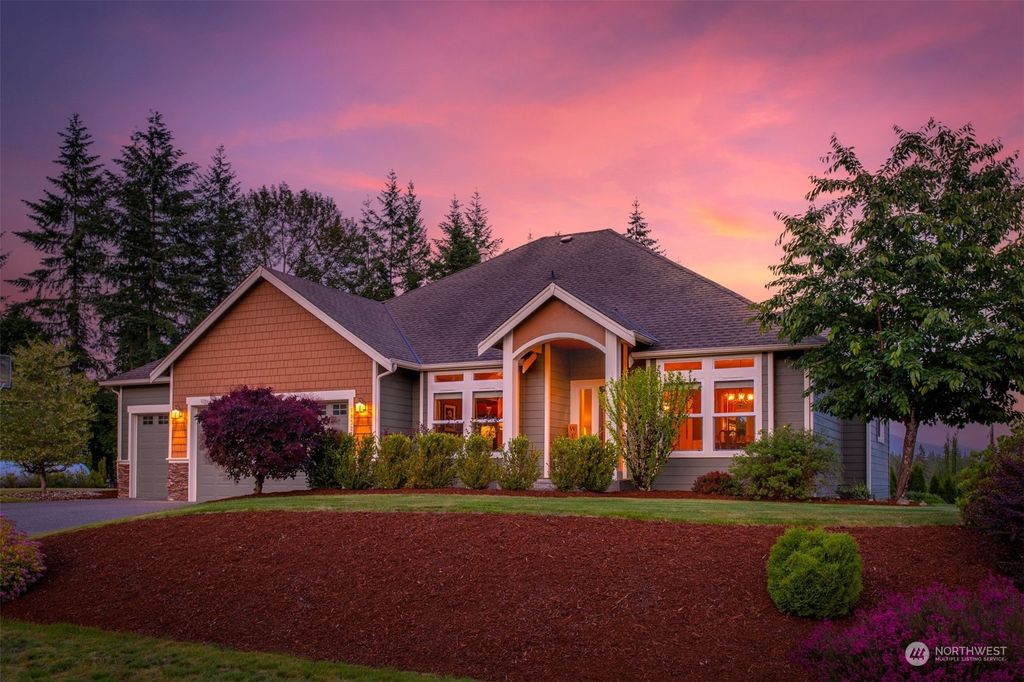 Photo of 10325 208th Avenue SE, Snohomish, WA 98290 (MLS # 2125264)