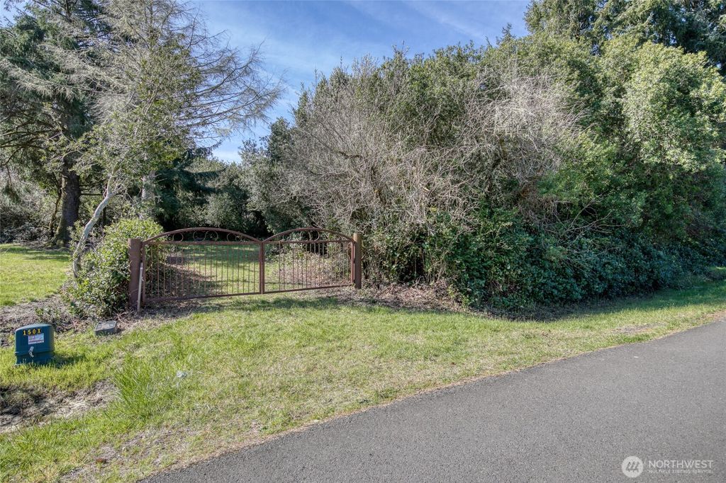 Photo of 265 Wishkah Street SW, Ocean Shores, WA 98569 (MLS # 2505170)