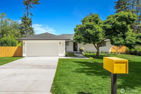 Photo of 4102 96th Avenue SE, Mercer Island, WA 98040 (MLS # 2567816)