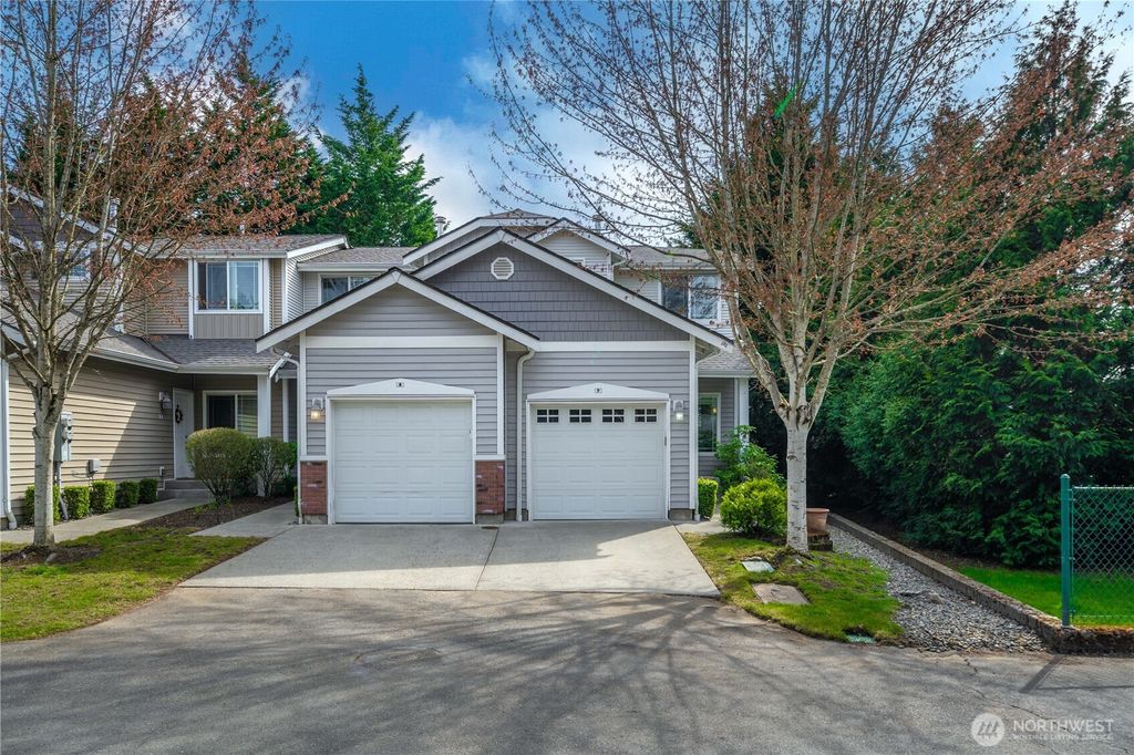 Photo of 333 5th Street SE #7, Puyallup, WA 98372 (MLS # 2506450)