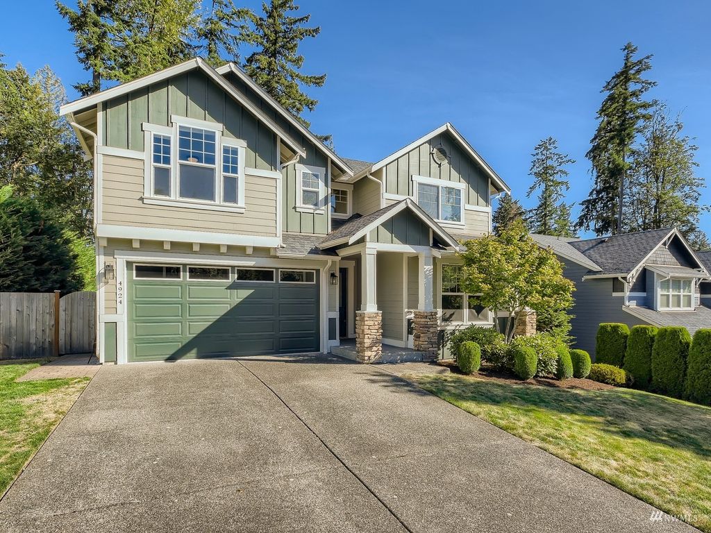 Photo of 4924 NE 25th Street, Renton, WA 98059 (MLS # 1992086)