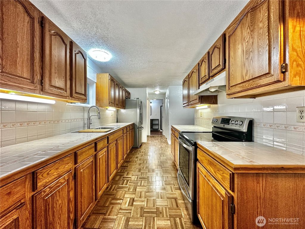 Photo of 3109 Sumner Avenue, Hoquiam, WA 98550 (MLS # 2467192)