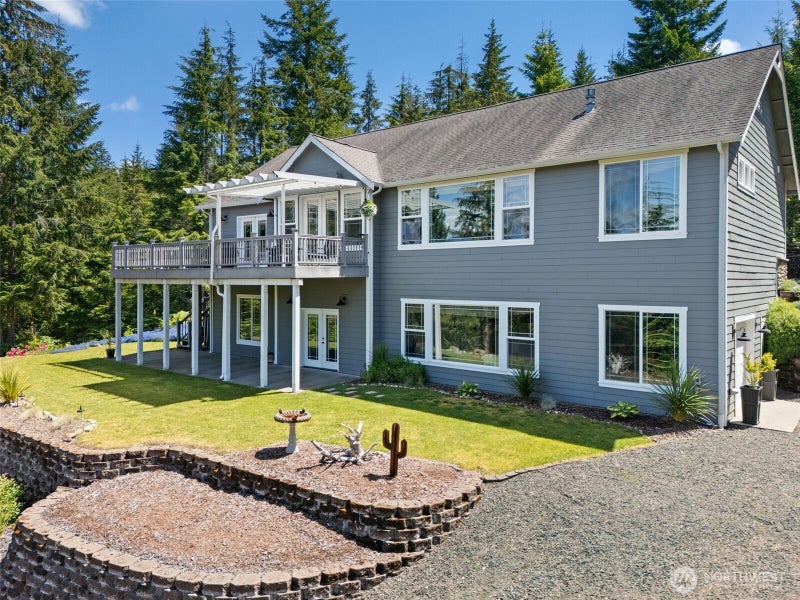 341 W Reeves Hill Drive