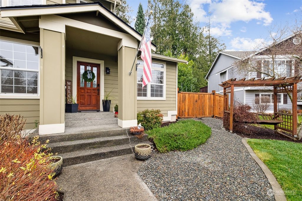 Photo of 25506 Palmer Place, Black Diamond, WA 98010 (MLS # 2189290)