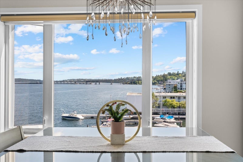 334 Lakeside Avenue S 406