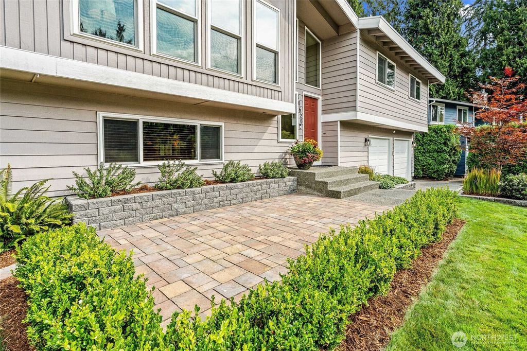 Photo of 10620 NE 146th St St, Bothell, WA 98011 (MLS # 2430633)