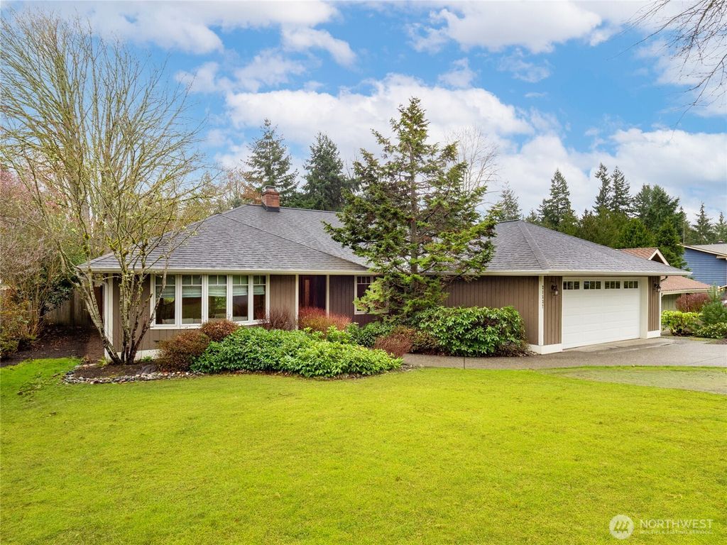 Photo of 21537 Elm Drive, Brier, WA 98036 (MLS # 2490091)