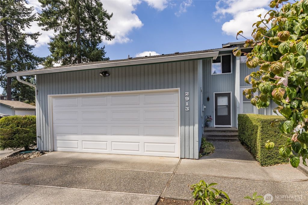 Photo of 2913 27th Street SE, Auburn, WA 98092 (MLS # 2403968)
