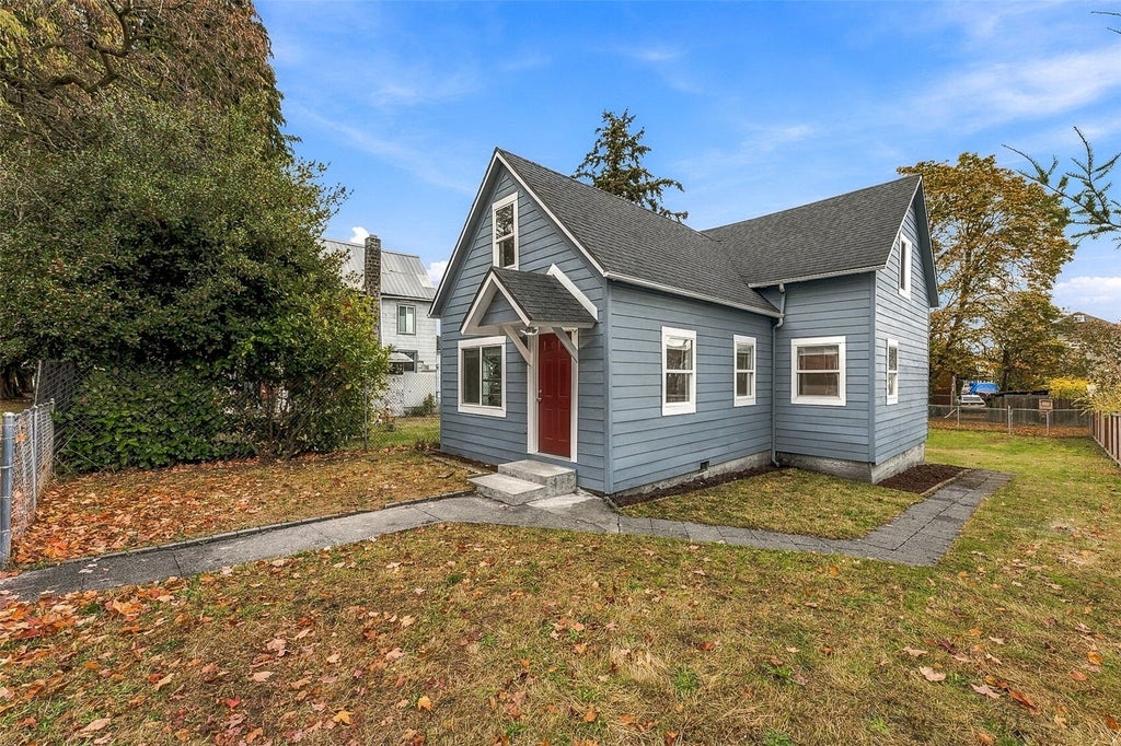 Photo of 1939 S L Street, Tacoma, WA 98405 (MLS # 2599790)