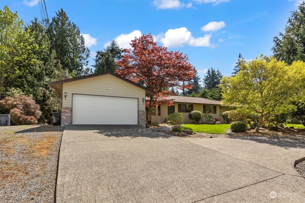 Photo of 12523 Marine View Drive, Edmonds, WA 98026 (MLS # 2127637)