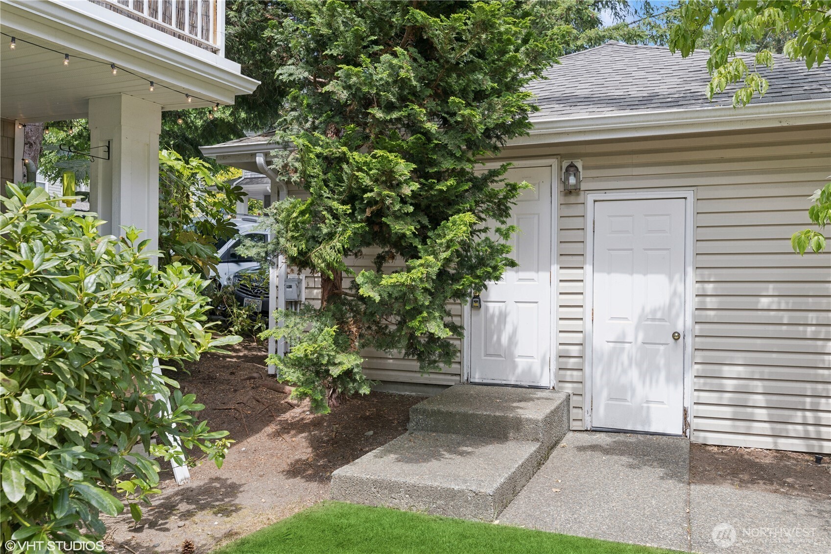 Issaquah, Washington 98029, United States, 2 Bedrooms Bedrooms, ,2 BathroomsBathrooms,Residential,Active,240392